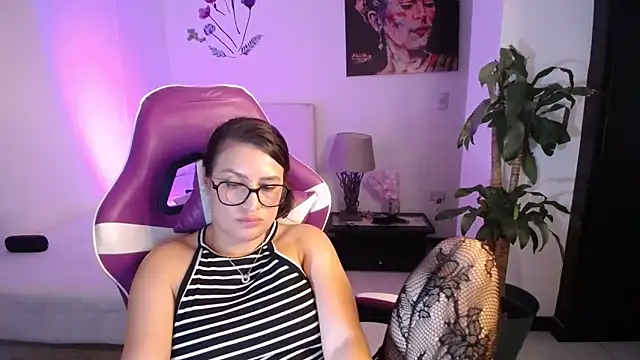 Czat XXX na żywo – esmeraldaa230