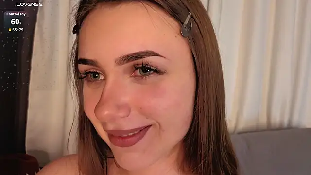 แชท XXX สดของ thelittlecowgirl