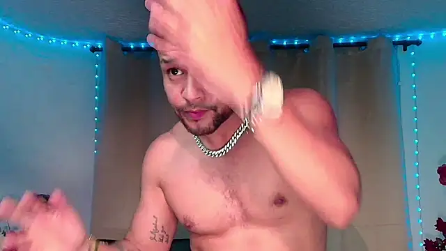 LucasGaeel élő XXX-chatje