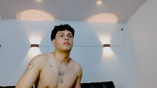 Philip_Jons élő XXX-chatje