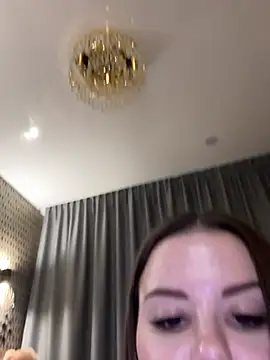 Show de Alina_Vibe_Me na webcam