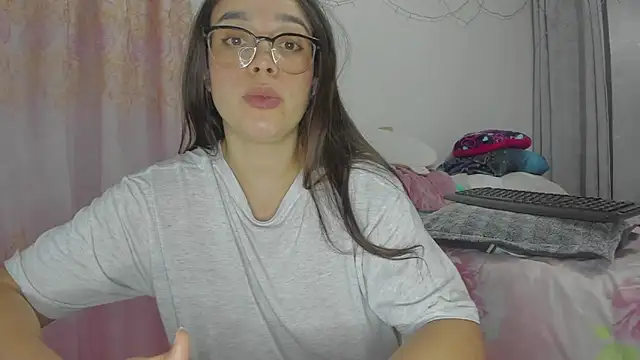 Chat XXX en directo de HARLEYNAPIER