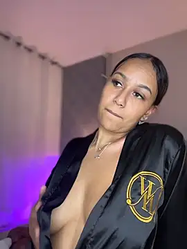 Chat XXX en directo de MiilaBlake