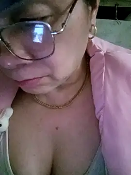 small-house123 Adlı Modelin Canlı XXX Sohbeti