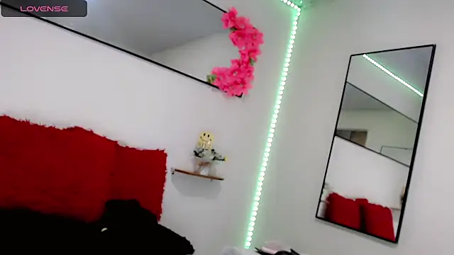 NathalialLooes Show Webcam