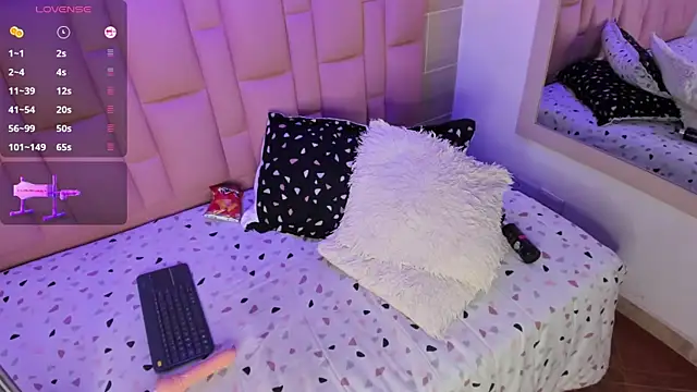 Chat XXX Live Naomi-Thompson