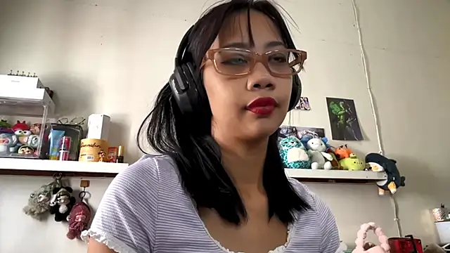 GloryKulikowski Pertunjukan Webcam