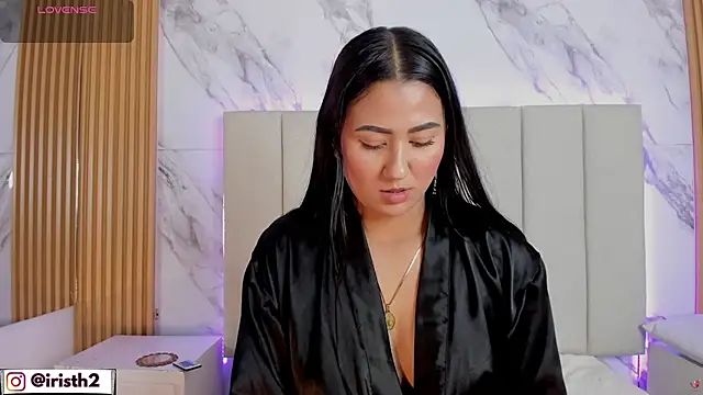 Онлайн чат XXX Iris_Thompson_