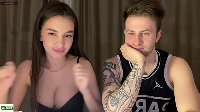 Show modela dominantrodri na web-kameri