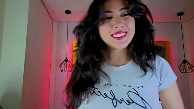 Онлайн чат XXX Luvienne