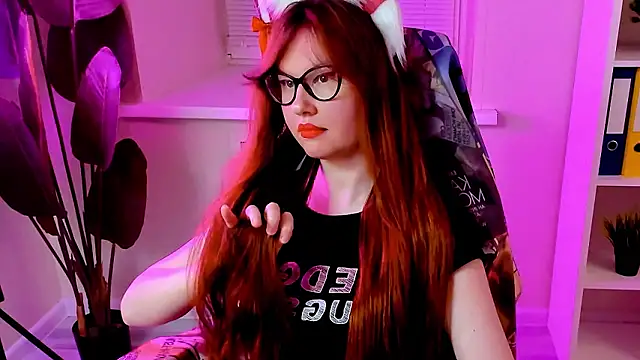 Онлайн чат XXX CarolGiggly