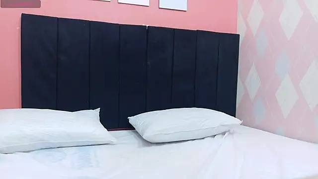 shyblacksweetiee Adlı Modelin Canlı XXX Sohbeti