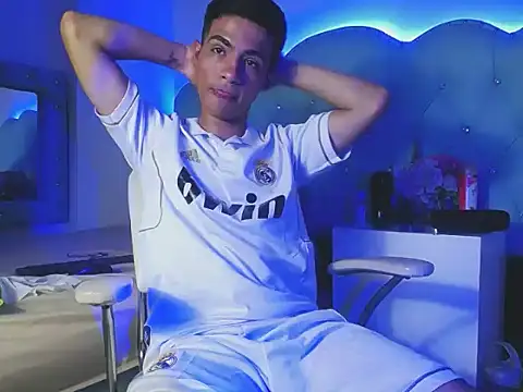 Živý XXX chat Apolo_Richards