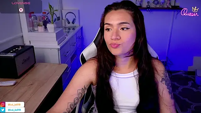 ImLui_lu Adlı Modelin Canlı XXX Sohbeti