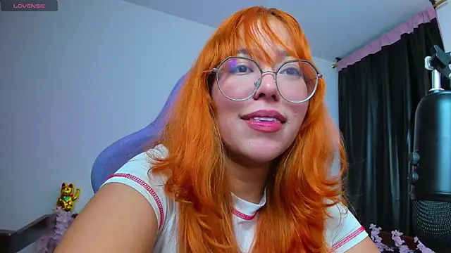 _Moon_Johnson Chat XXX in diretta