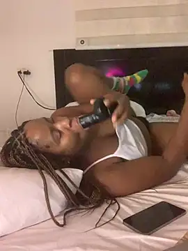 MISSMAYSROOM: онлайн-секс-чат