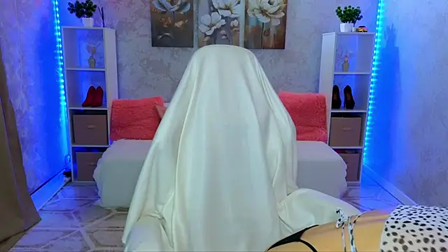 EmmyMills Chat XXX live