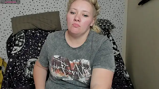 Puffybun Show in webcam