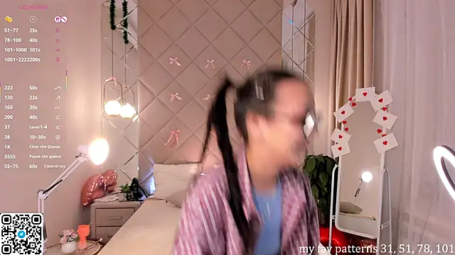 Nelly_Kimm Adlı Modelin Canlı XXX Sohbeti