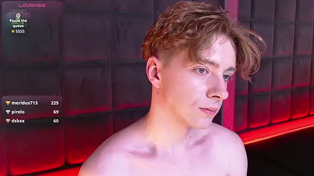 Paul_Holt 现场XXX聊天