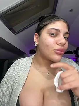 MinaKhalina Chat XXX in diretta