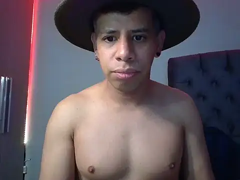 WILD_BIGCOCK35 现场XXX聊天