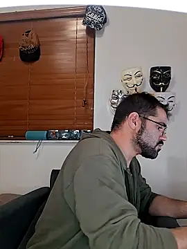 Zander823 élő XXX-chatje