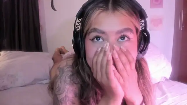 Chat +18 de StephaniFox ao vivo