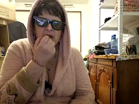 Chat XXX en directo de Samantha_Squirt@xh