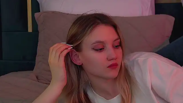 XXX chat uživo modela StacyEvances