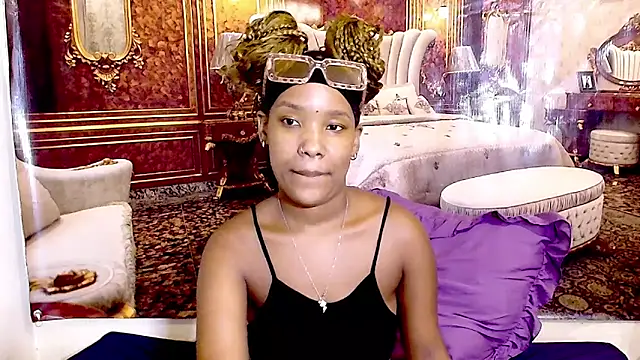 EroticSexyPrada live XXX chat