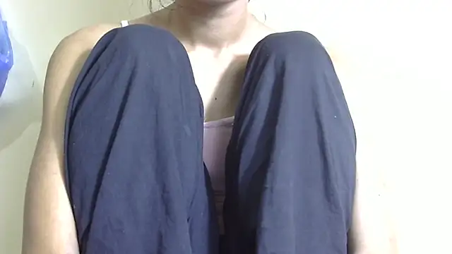 Anu_tiny's Live XXX Chat