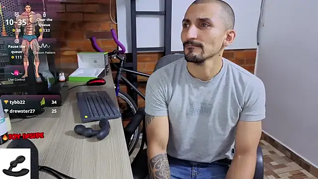 Chatroom XXX en direct de Marck_Muscle