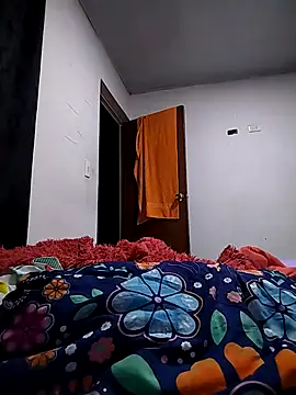 Chatroom XXX en direct de esmeralda_jadees