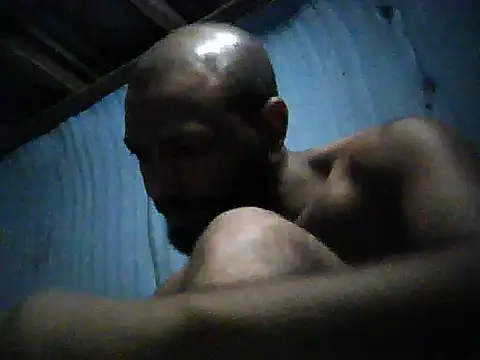 CamodickのライブXXXチャット