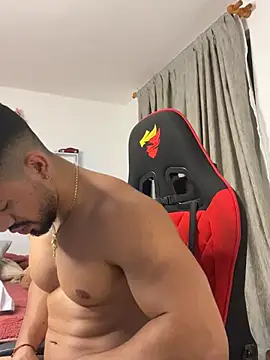 Ezzio_Scolaroのウェブカメラショー