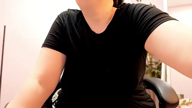 Chatroom XXX en direct de BattyMoll