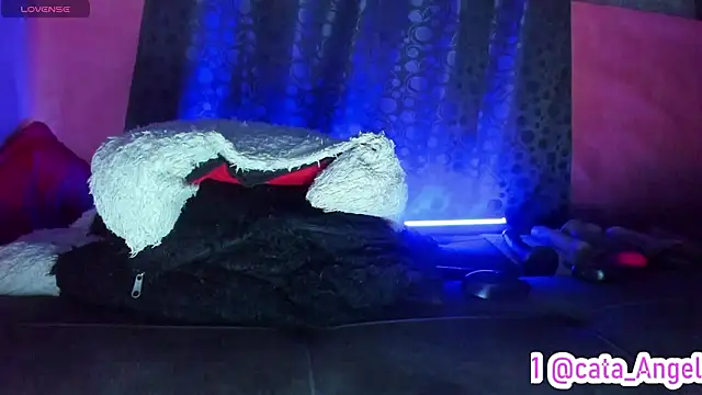 Cata-angel Adlı Modelin Canlı XXX Sohbeti