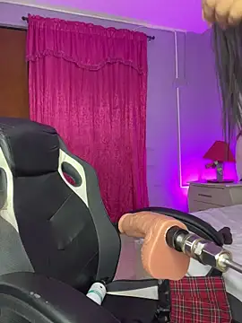 LunaaRosse Adlı Modelin Canlı XXX Sohbeti