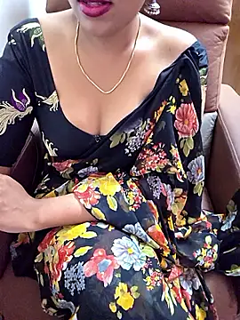 Roja-Telugu777のライブXXXチャット