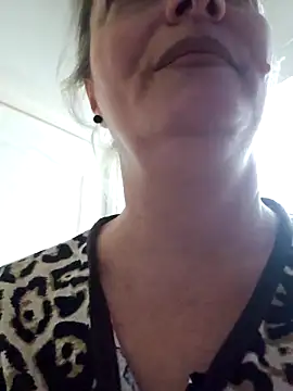 XXX chat uživo modela LadyTouch