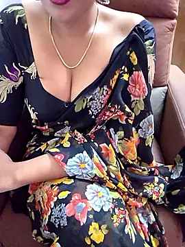 Živý XXX chat Roja-Telugu777
