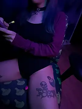 XXX chat uživo modela mmmminaDarling