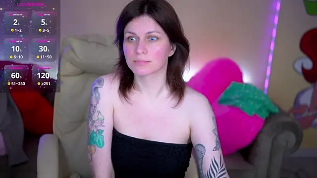 Show modela TinaMelt na web-kameri