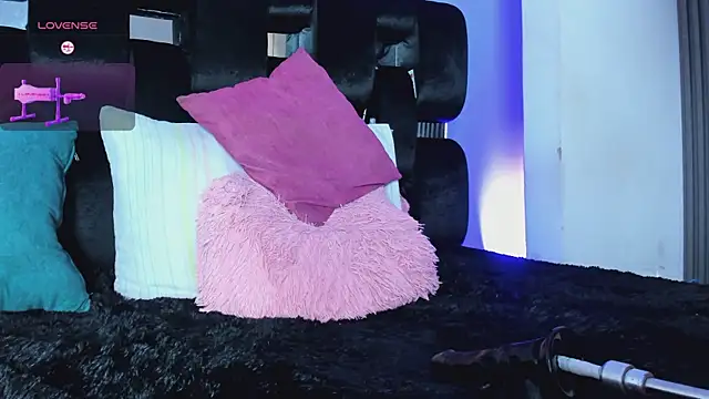 levana1 Chat XXX live