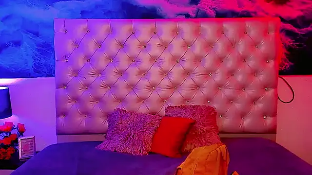 Keira_Fox31's Webcam Show