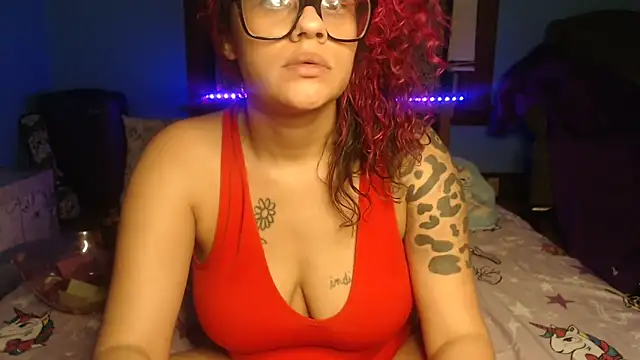 VelvetVixen_735 élő XXX-chatje