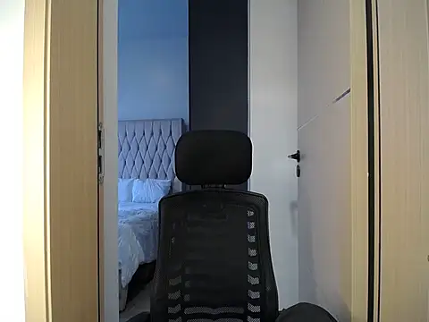 XXX chat uživo modela Pretty_Liya08