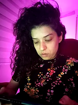 Miss_Carmilla's Live XXX Chat