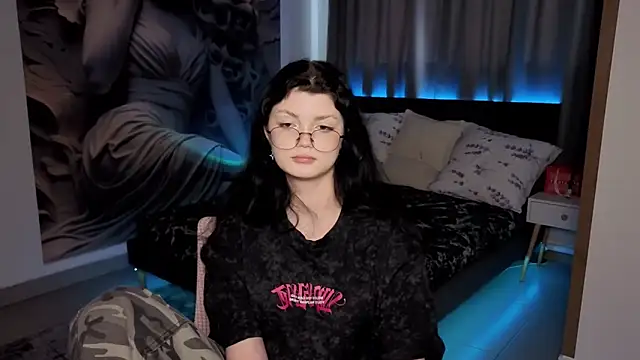 Chat +18 de MileyRood ao vivo